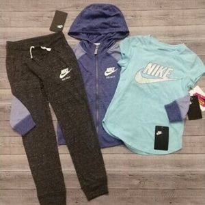 Girls Nike outfit